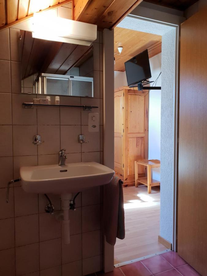 Auberge De Ballens Εξωτερικό φωτογραφία